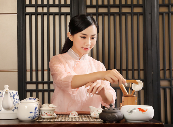 经常去杭州钱塘靠谱男士会馆，这家私藏已久的店推荐给你